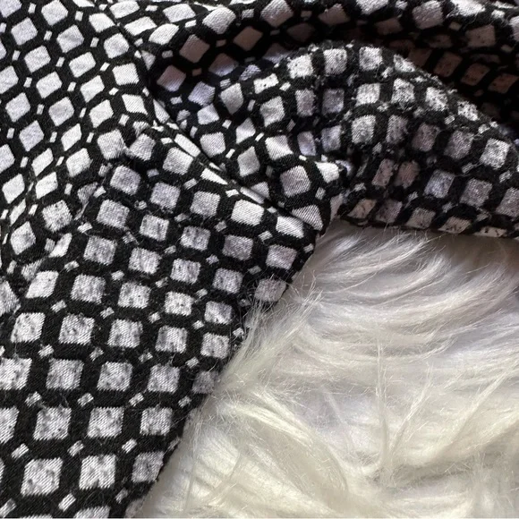 Banana Republic Sloan Pant - Black and White Pattern - Picture 8 of 11